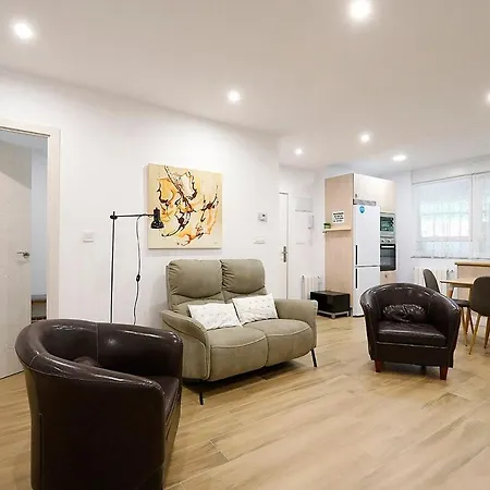Modern Well Connected Apartment San Sebastian