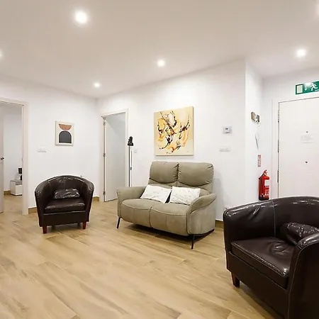 Modern Well Connected Apartamento *