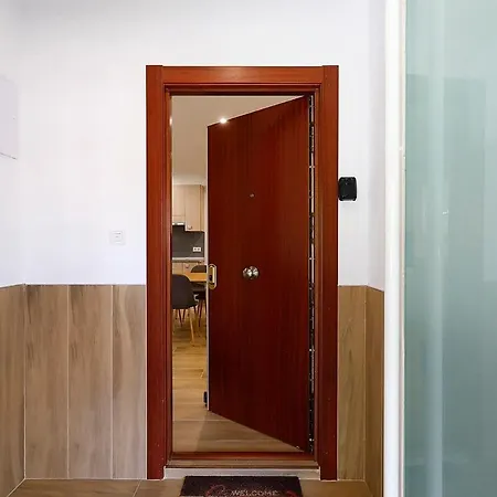 Modern Well Connected Apartment