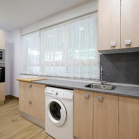 Modern Well Connected *